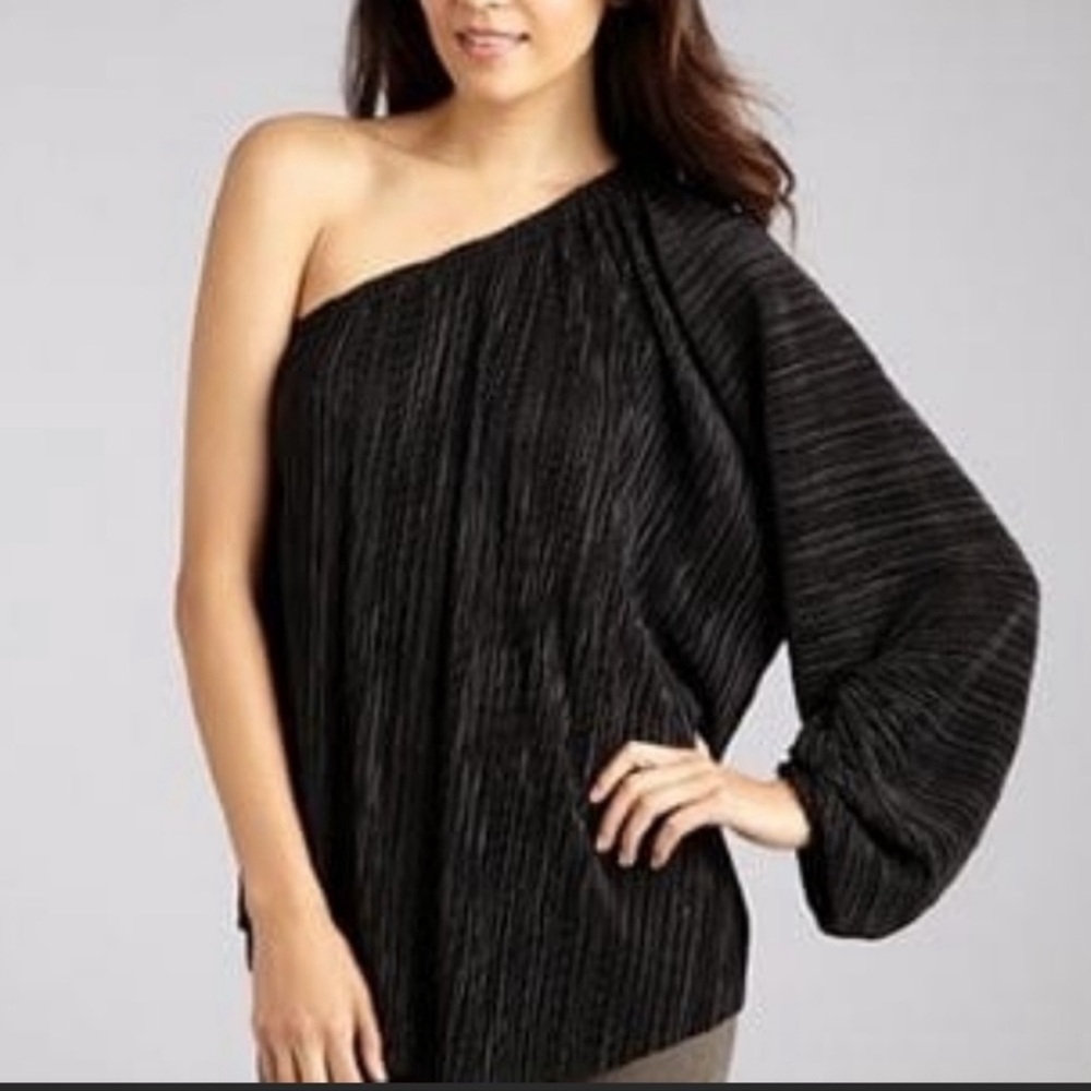 L'agence One Shoulder Plisse Pleated Black Top Blouse in Black Women’s Size XS